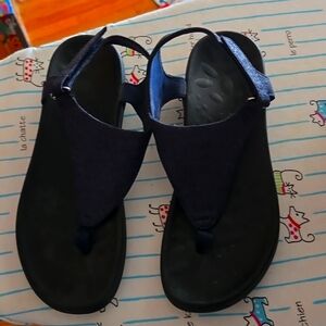 Brand New WOT Utenag Purple Glitter Sandals